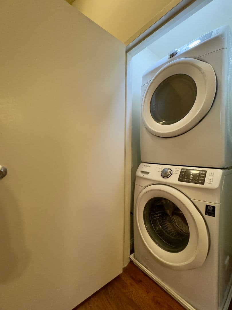 Baltimore Apartment: 311 W Baltimore St