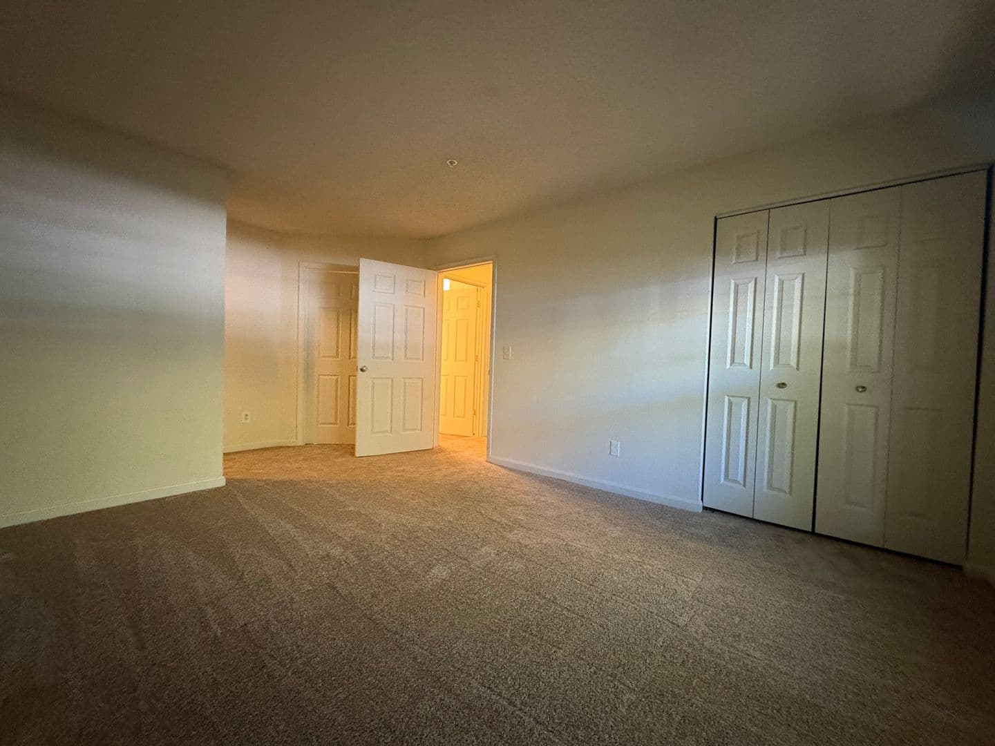 Parkville Condo: 3 Ashlar Hill Ct.
