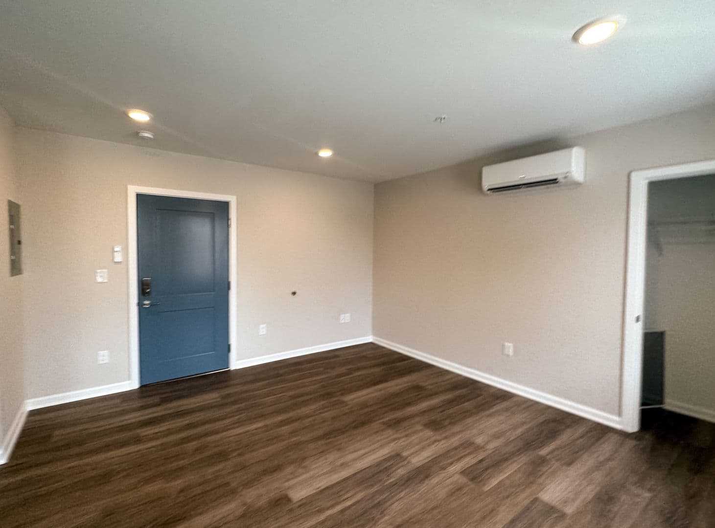 Baltimore Apartment: 5508 Belair Rd