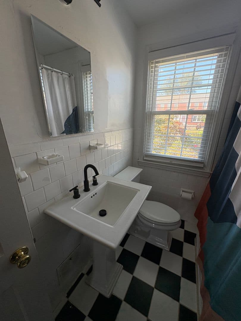 Towson Townhome: 8153 Glen Gary Rd