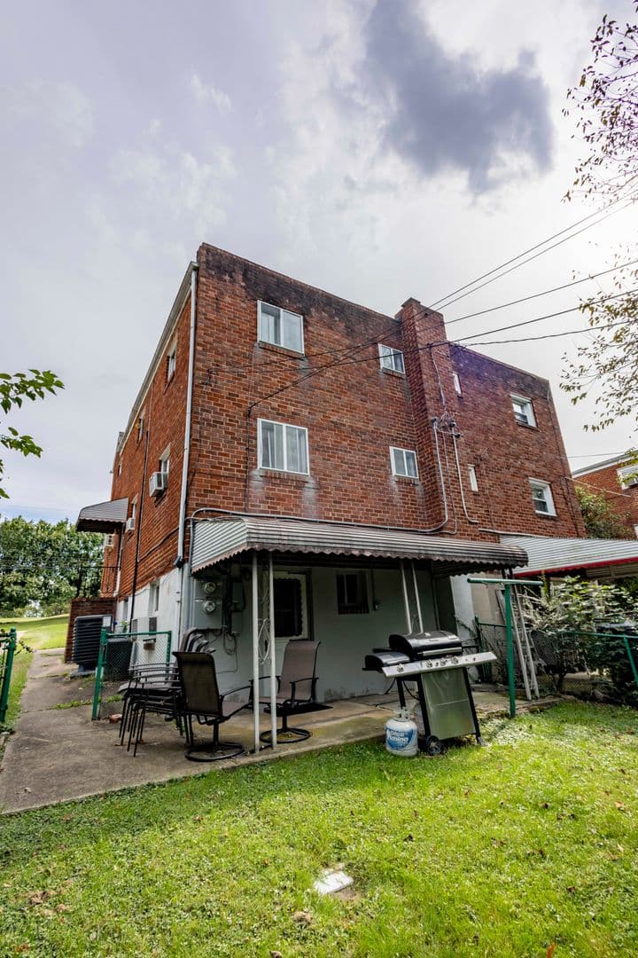 Baltimore Apartment: 4806 Sipple Ave
