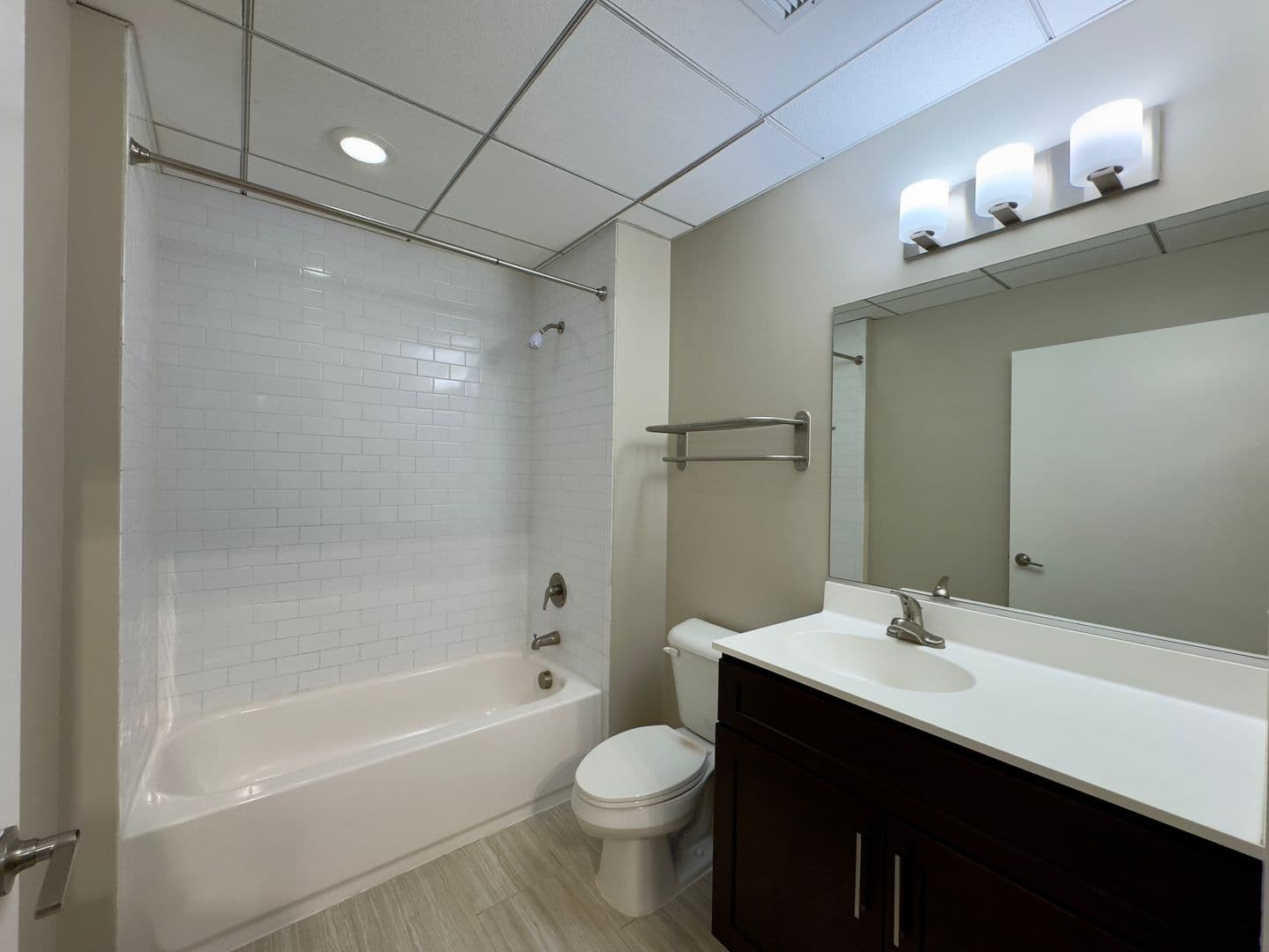Baltimore Apartment: 10 N Calvert St