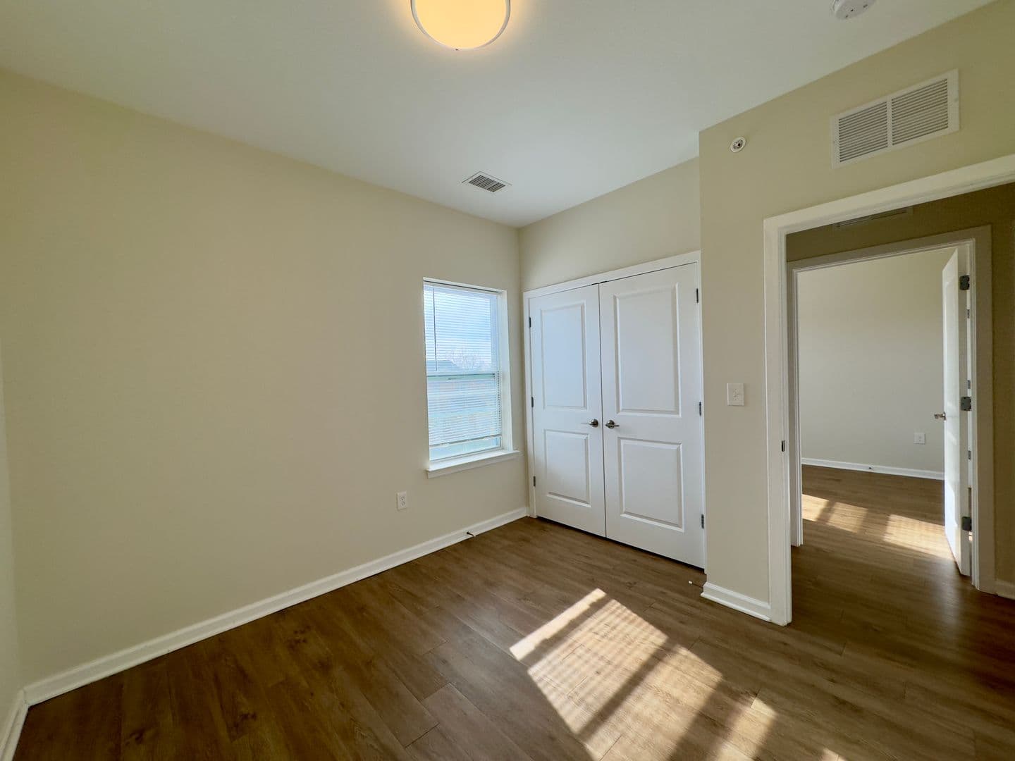 Baltimore Apartment: 4909 Hamilton Ave