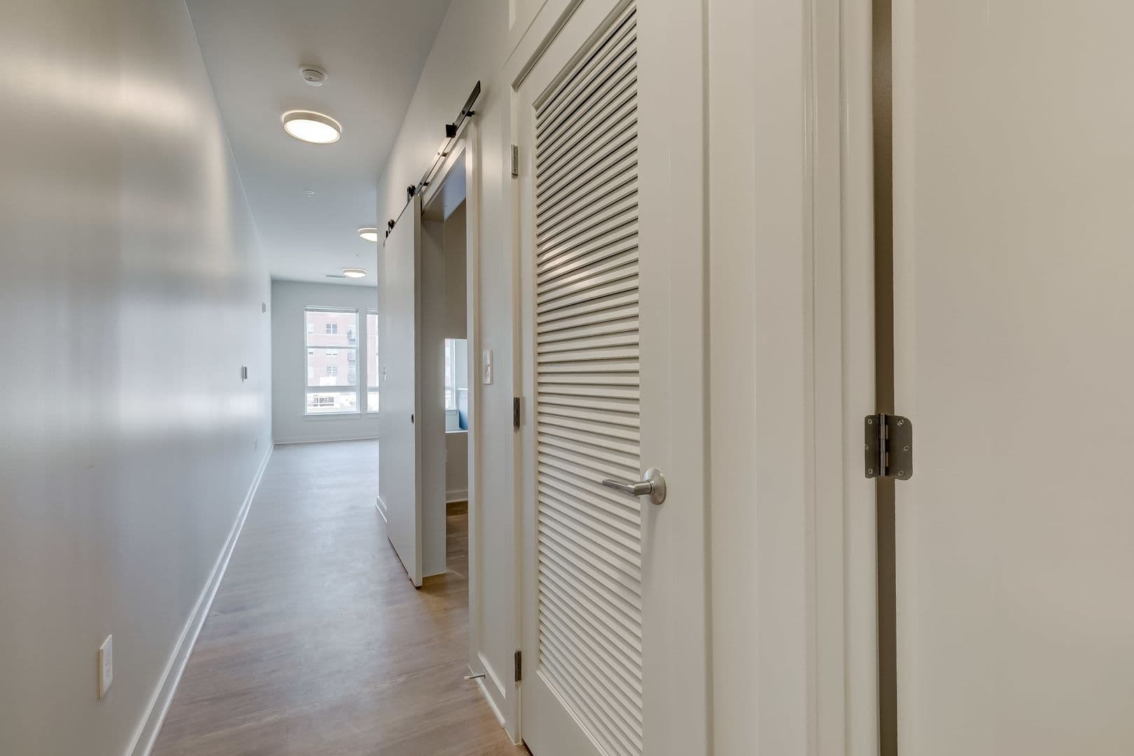 Baltimore Apartment: 115 W Hamburg