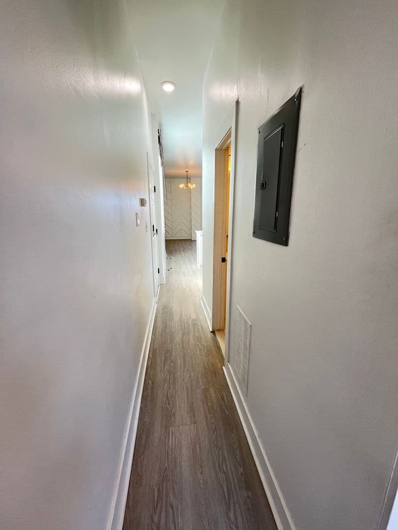 Baltimore Apartment: 1720 St. Paul Street