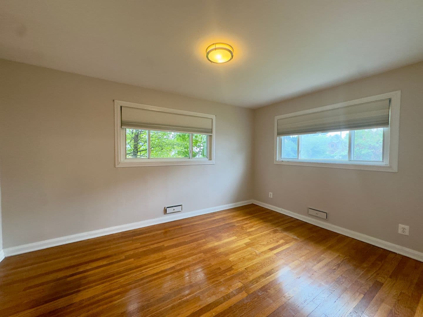 Parkville House: 8320 Old Harford Rd
