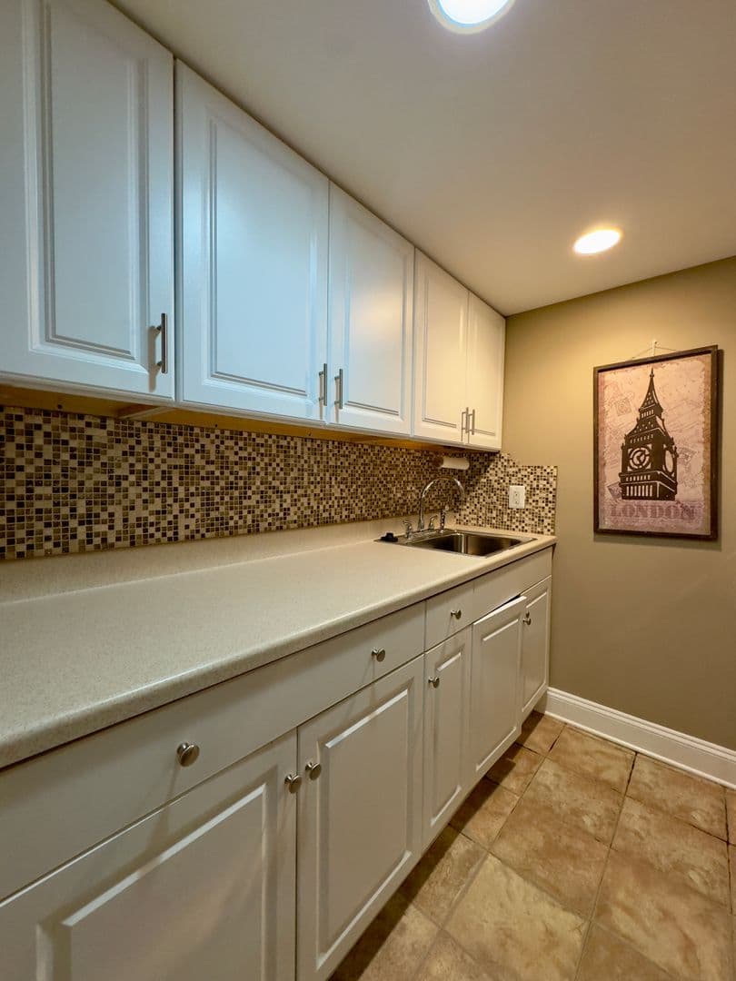 Baltimore House: 115 E Northern Pkwy