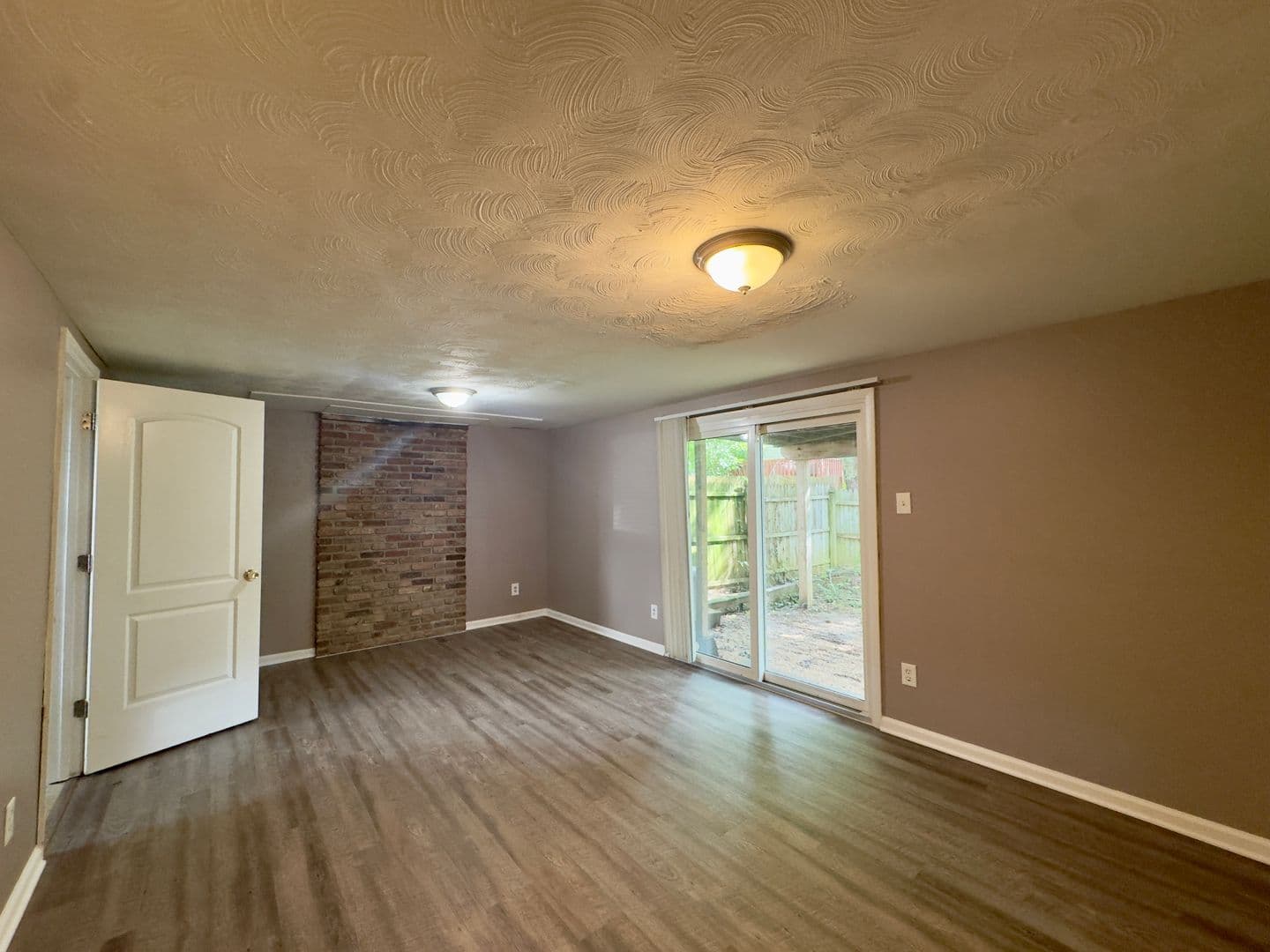 Edgewood Townhome: 1830 Eloise Ln