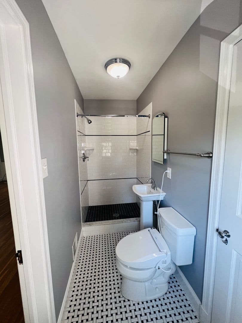 Baltimore House: 115 E Northern Pkwy