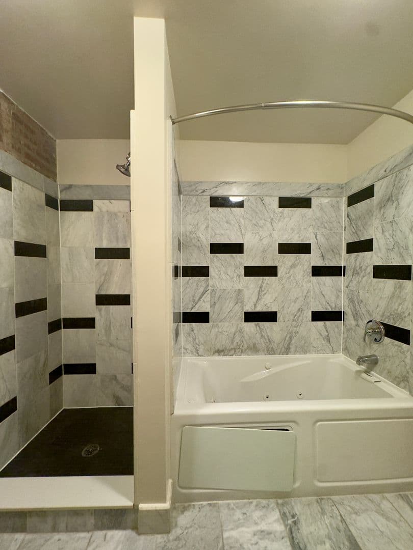 Baltimore Apartment: 311 W Baltimore St