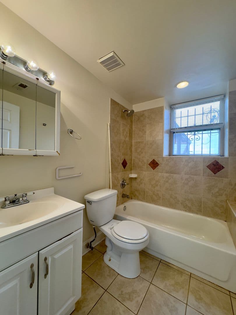 Baltimore Apartment: 2401 Brookfield Ave