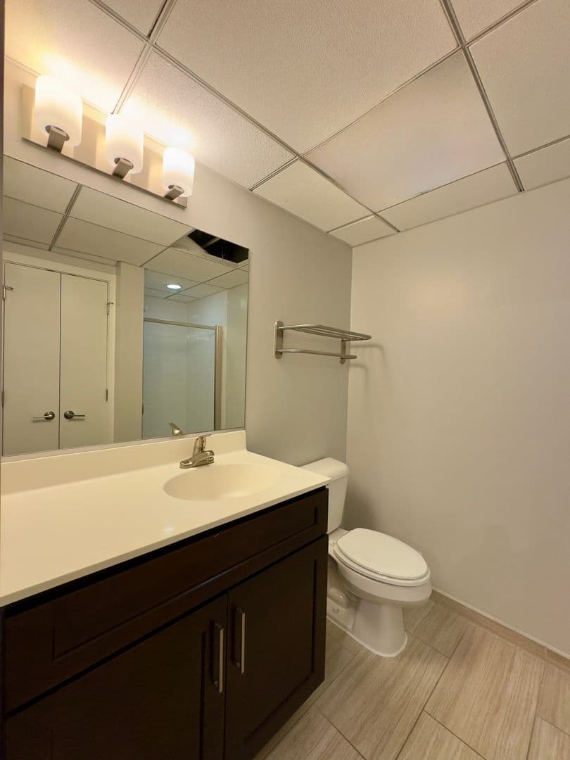 Baltimore Apartment: 10 N Calvert St