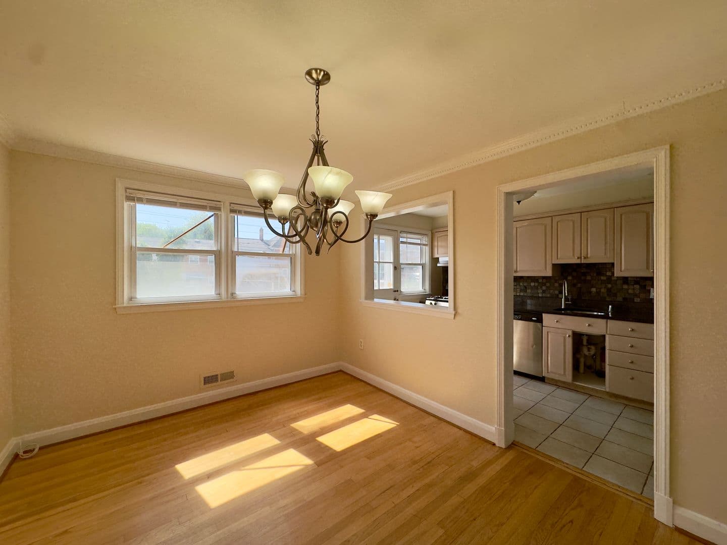 Baltimore Townhome: 1623 Langford Rd