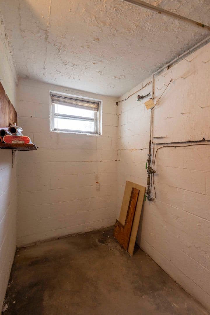 Baltimore Apartment: 4806 Sipple Ave