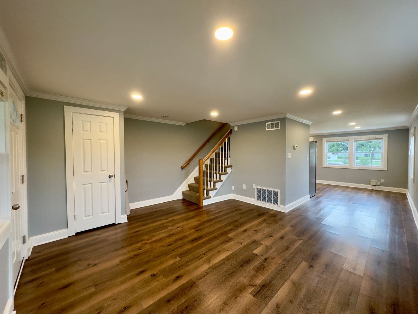 Dundalk House: 2113 Larkhall Road