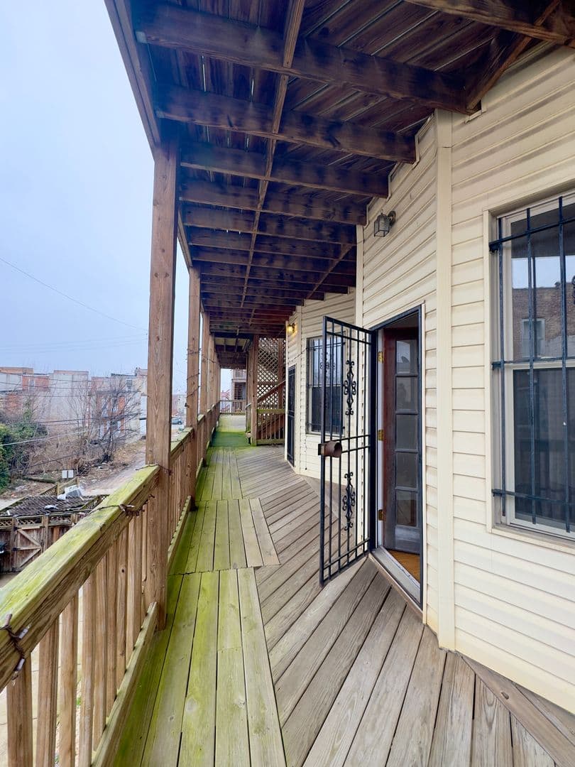 Baltimore Apartment: 2401 Brookfield Ave