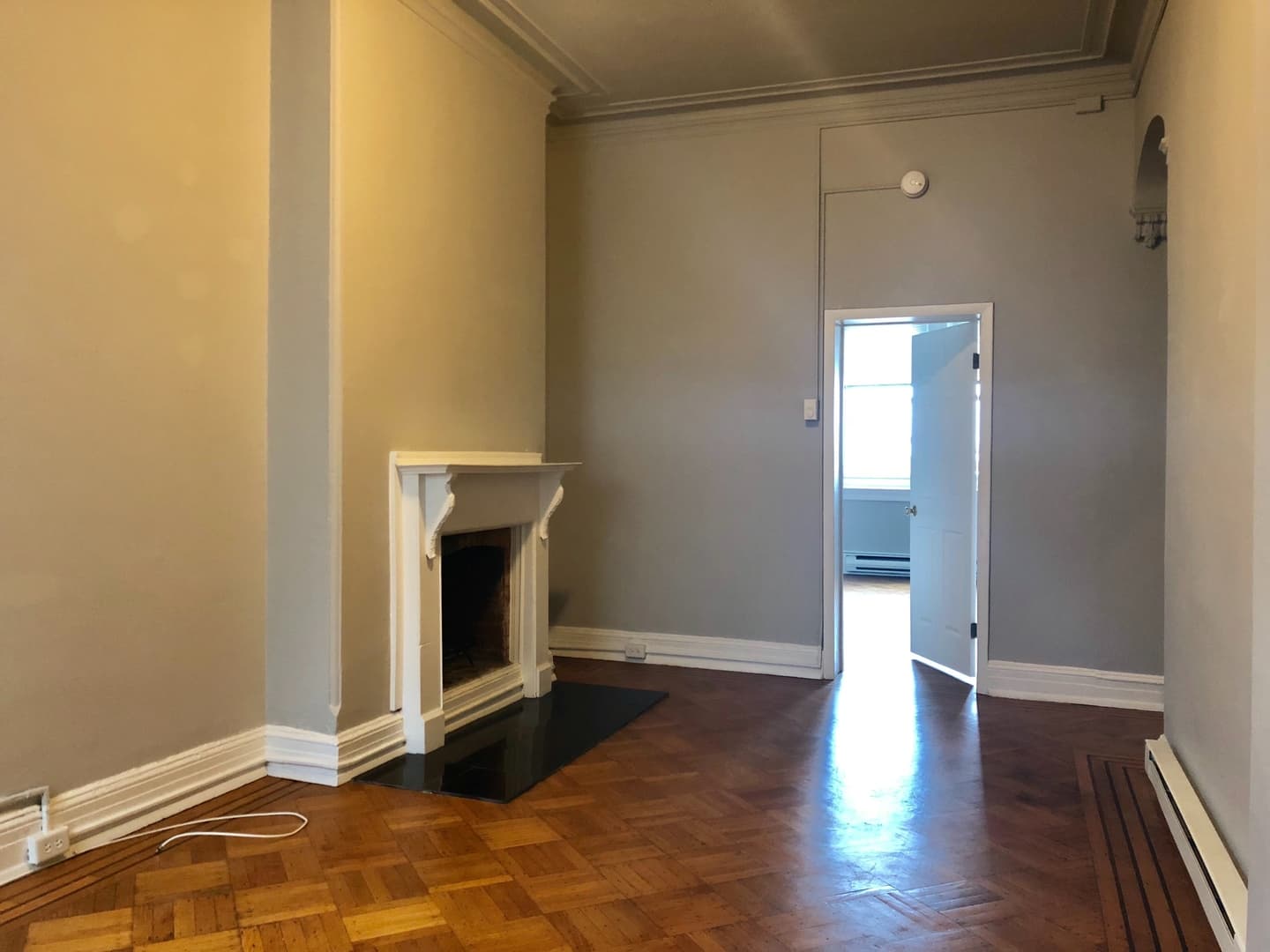 Baltimore Apartment: 914 N. Charles St
