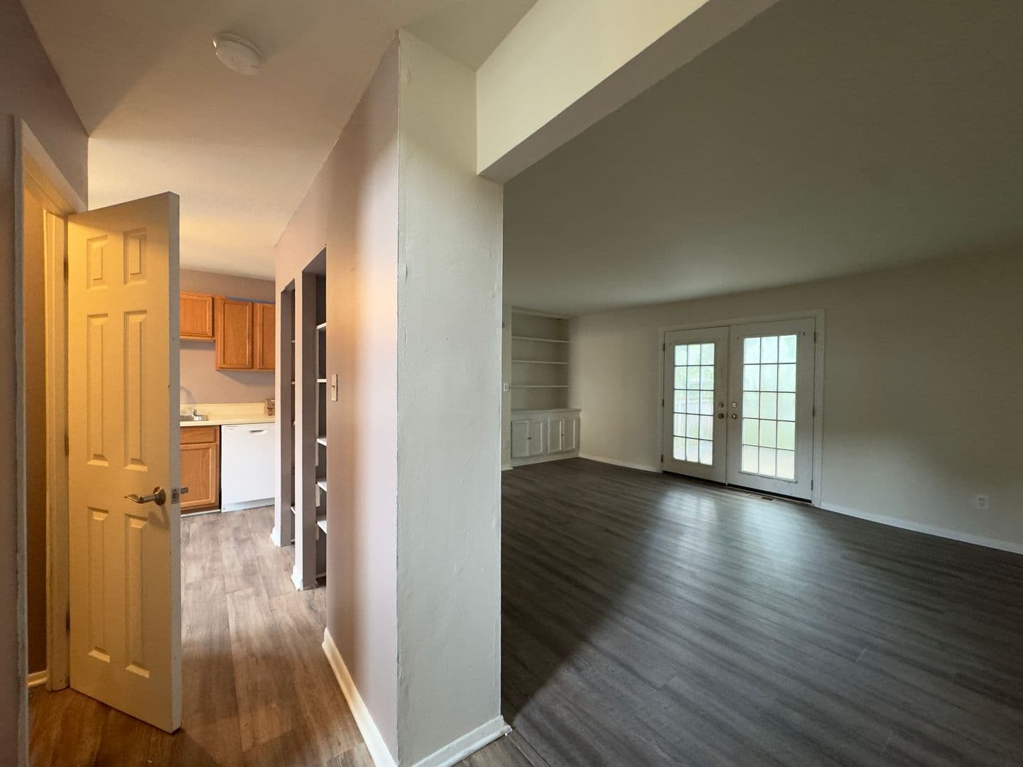 Edgewood Townhome: 1830 Eloise Ln