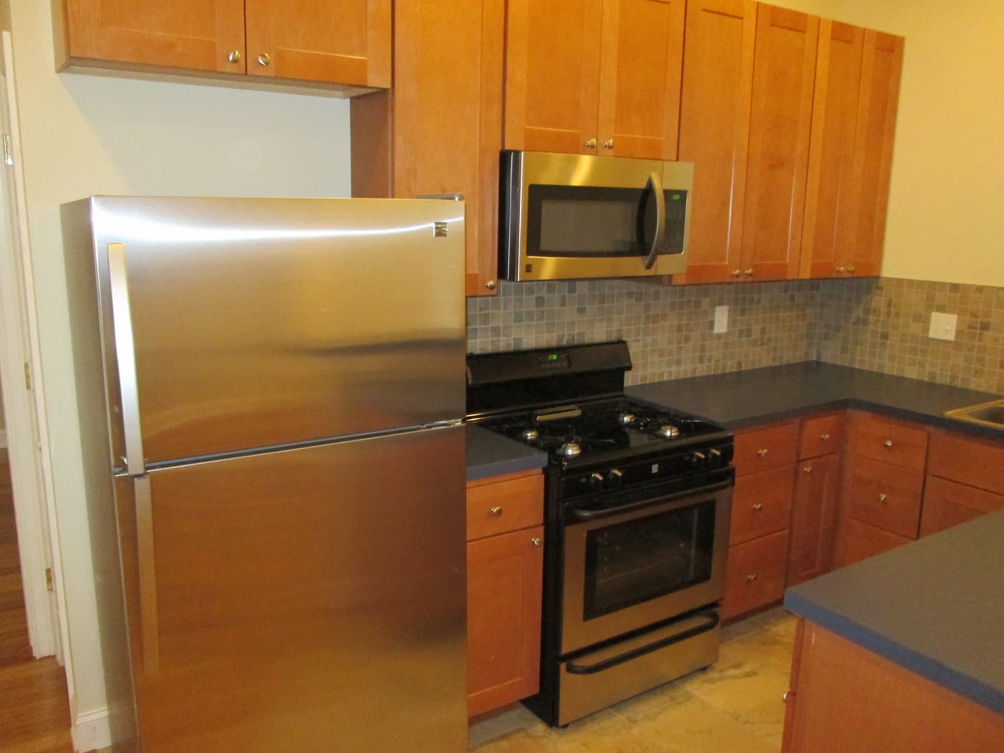 Baltimore Apartment: 817 Park Ave