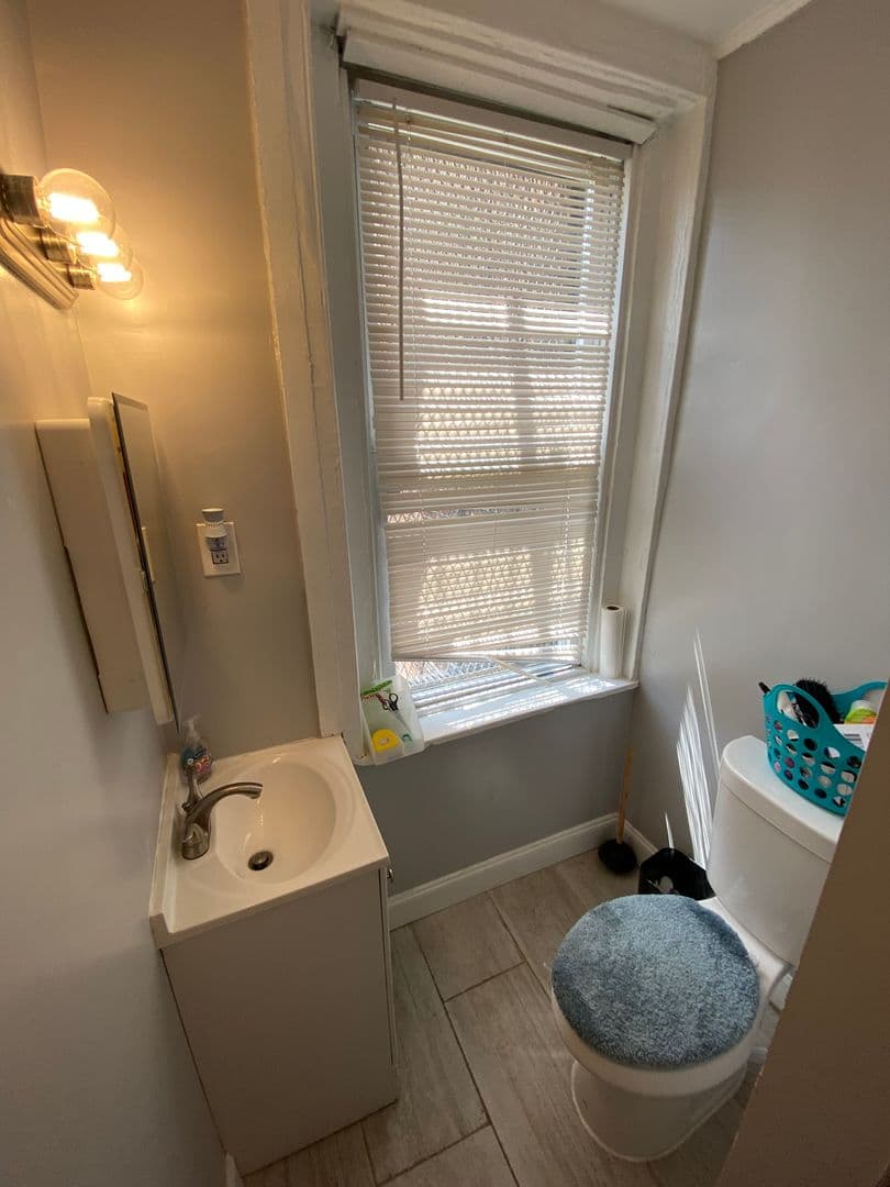 Baltimore Apartment: 1322-1324 Eutaw Pl