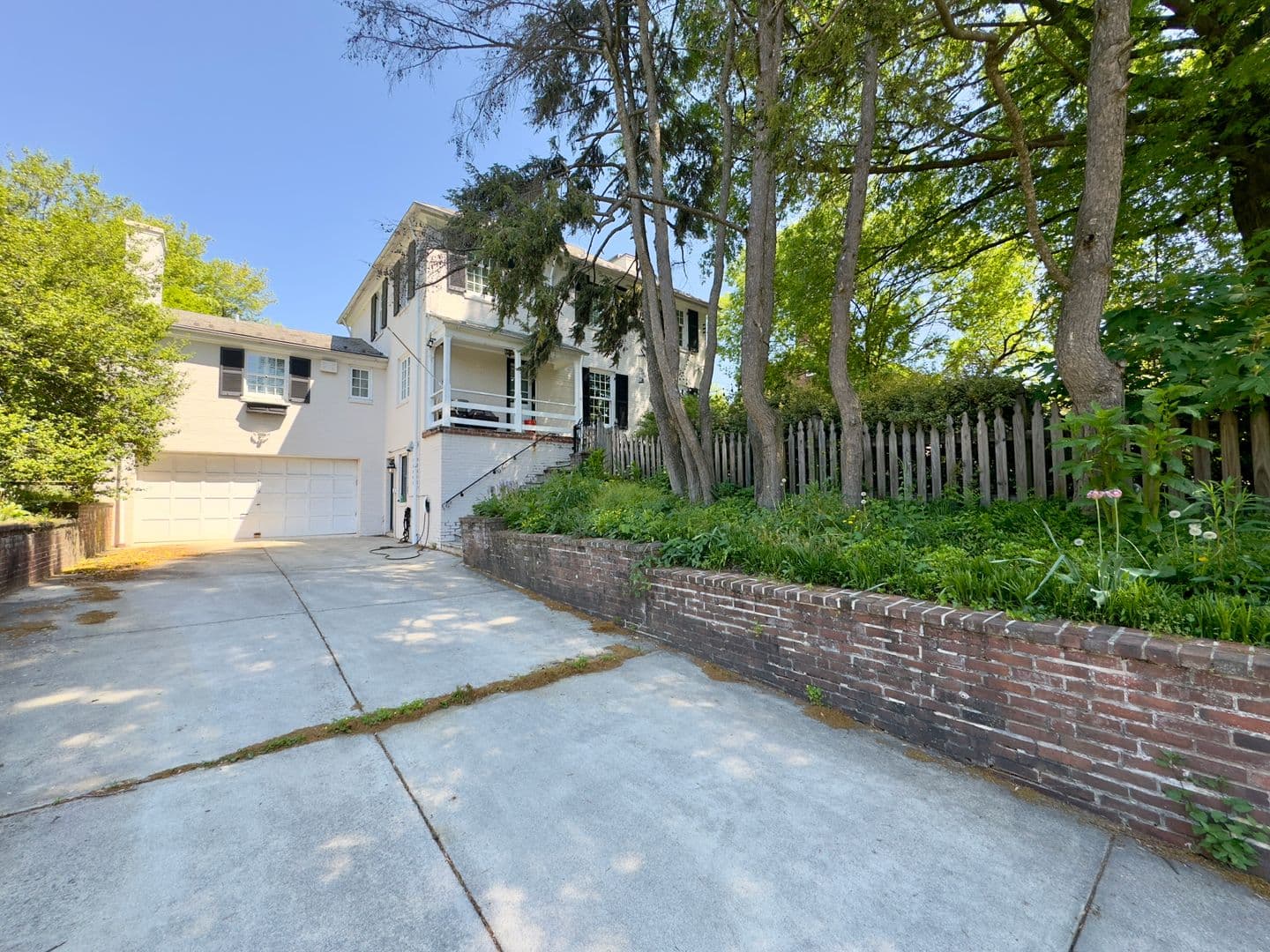 Baltimore House: 115 E Northern Pkwy