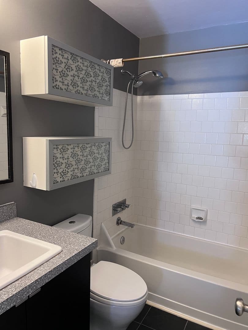 Nottingham Townhome: 14 Minte Dr