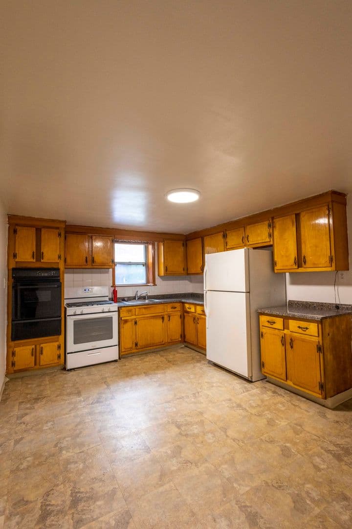 Baltimore Apartment: 4806 Sipple Ave