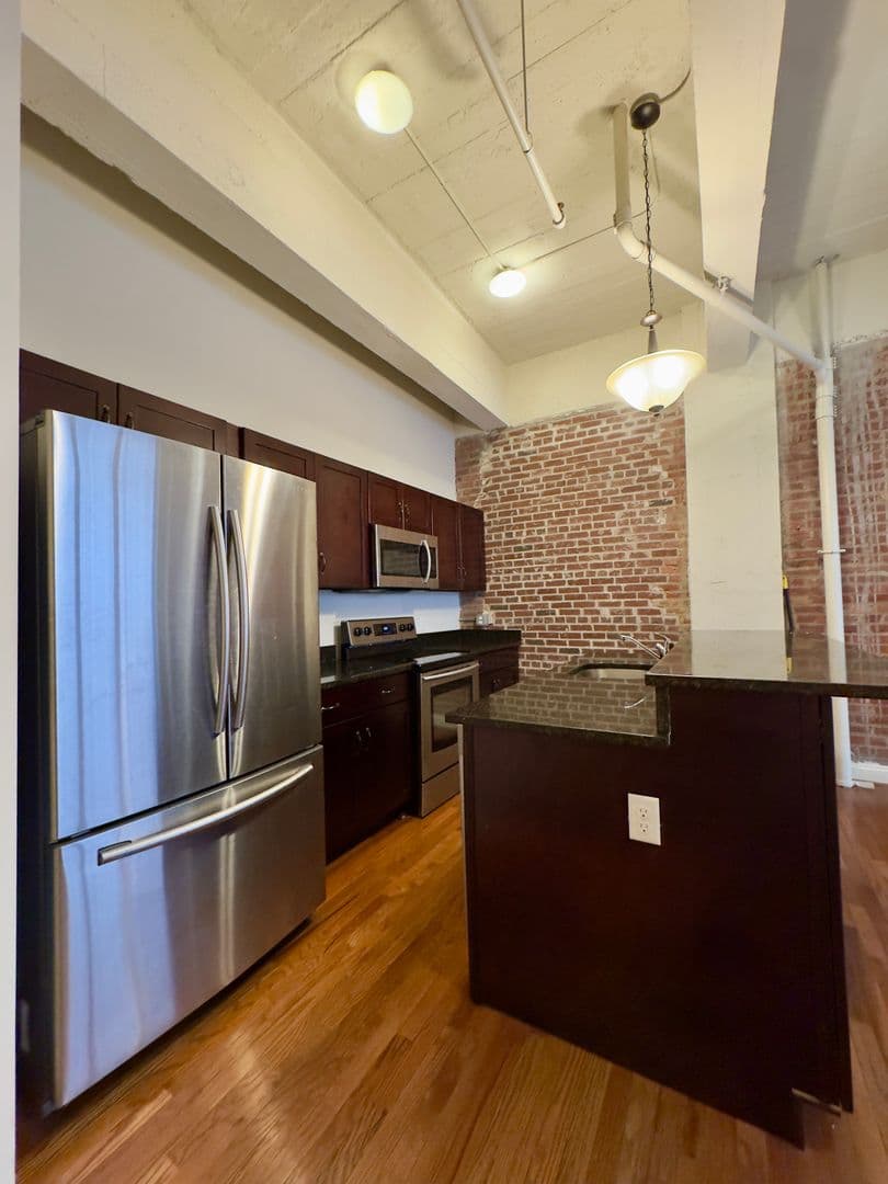 Baltimore Apartment: 311 W Baltimore St