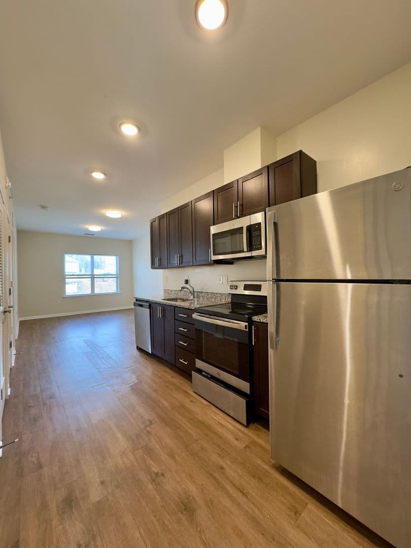 Baltimore Apartment: 4909 Hamilton Ave