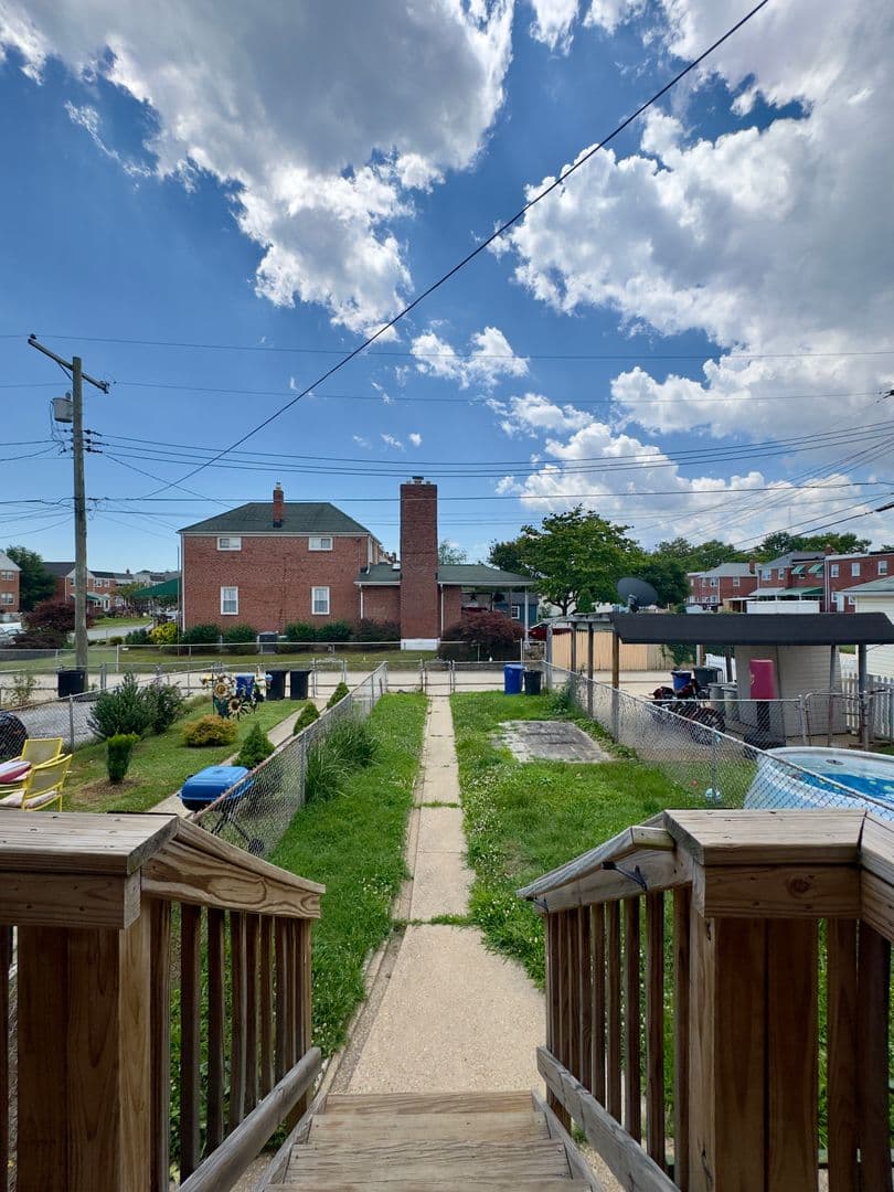 Baltimore Townhome: 433 Oakwood Rd