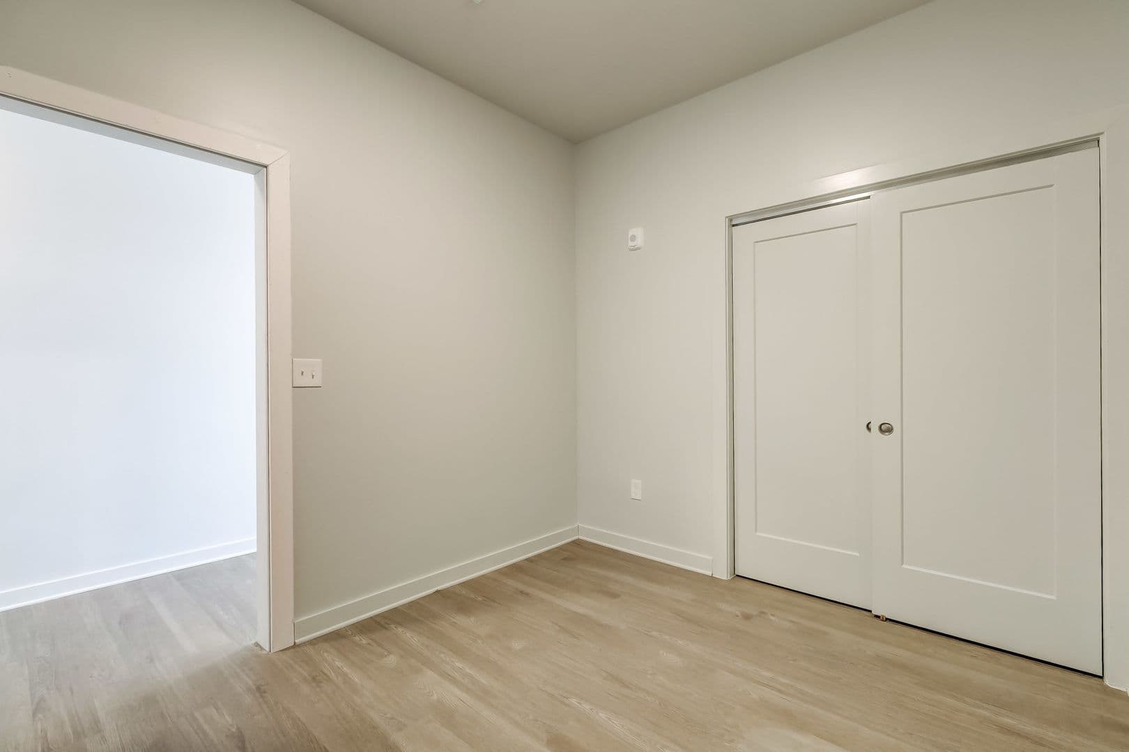 Baltimore Apartment: 115 W Hamburg