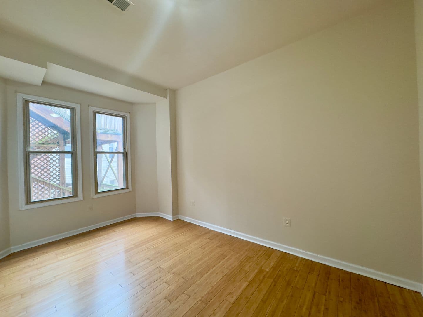 Baltimore Apartment: 2401 Brookfield Ave