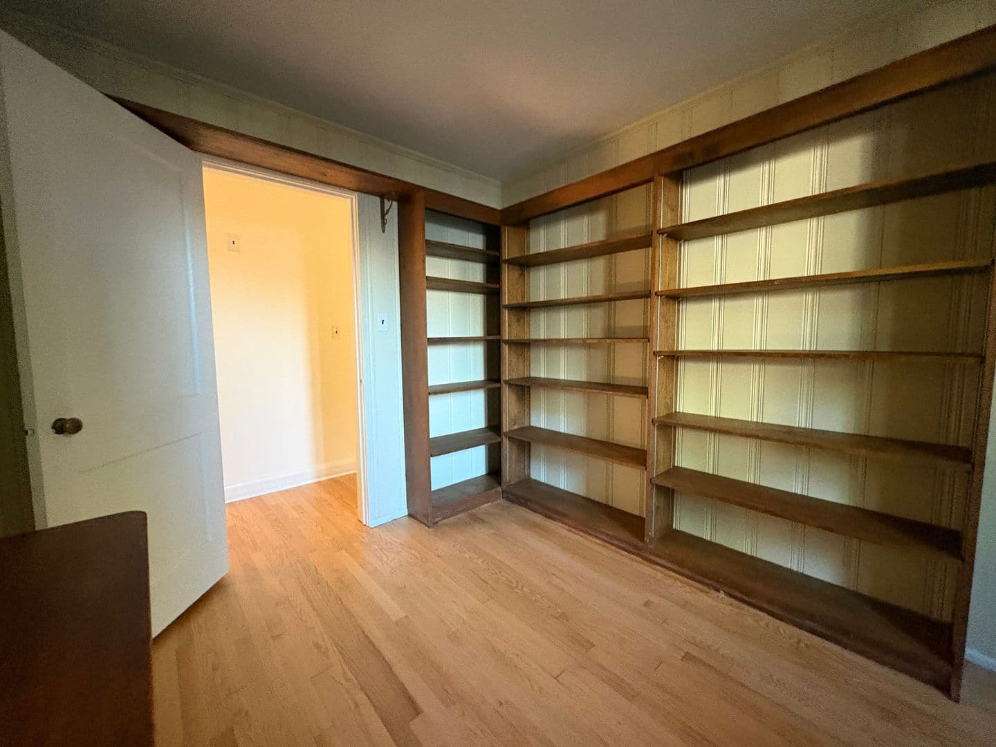 Baltimore House: 2711 Glen Ave