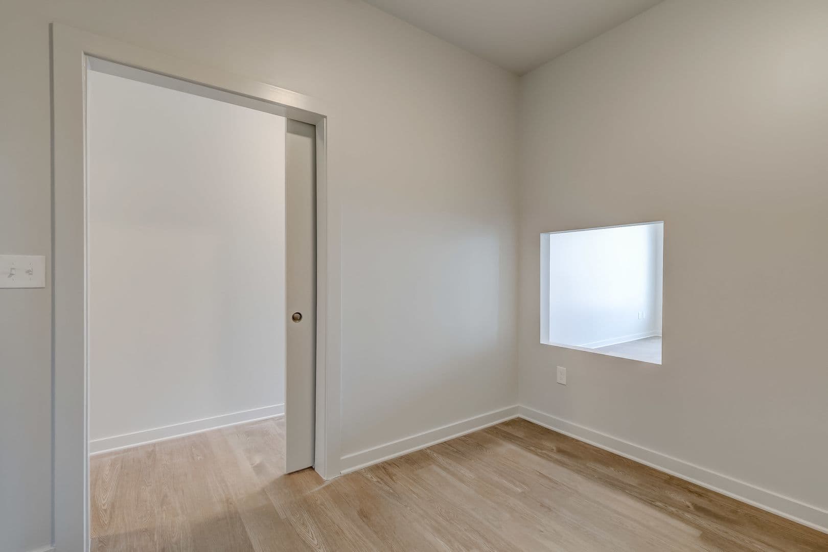 Baltimore Apartment: 115 W Hamburg