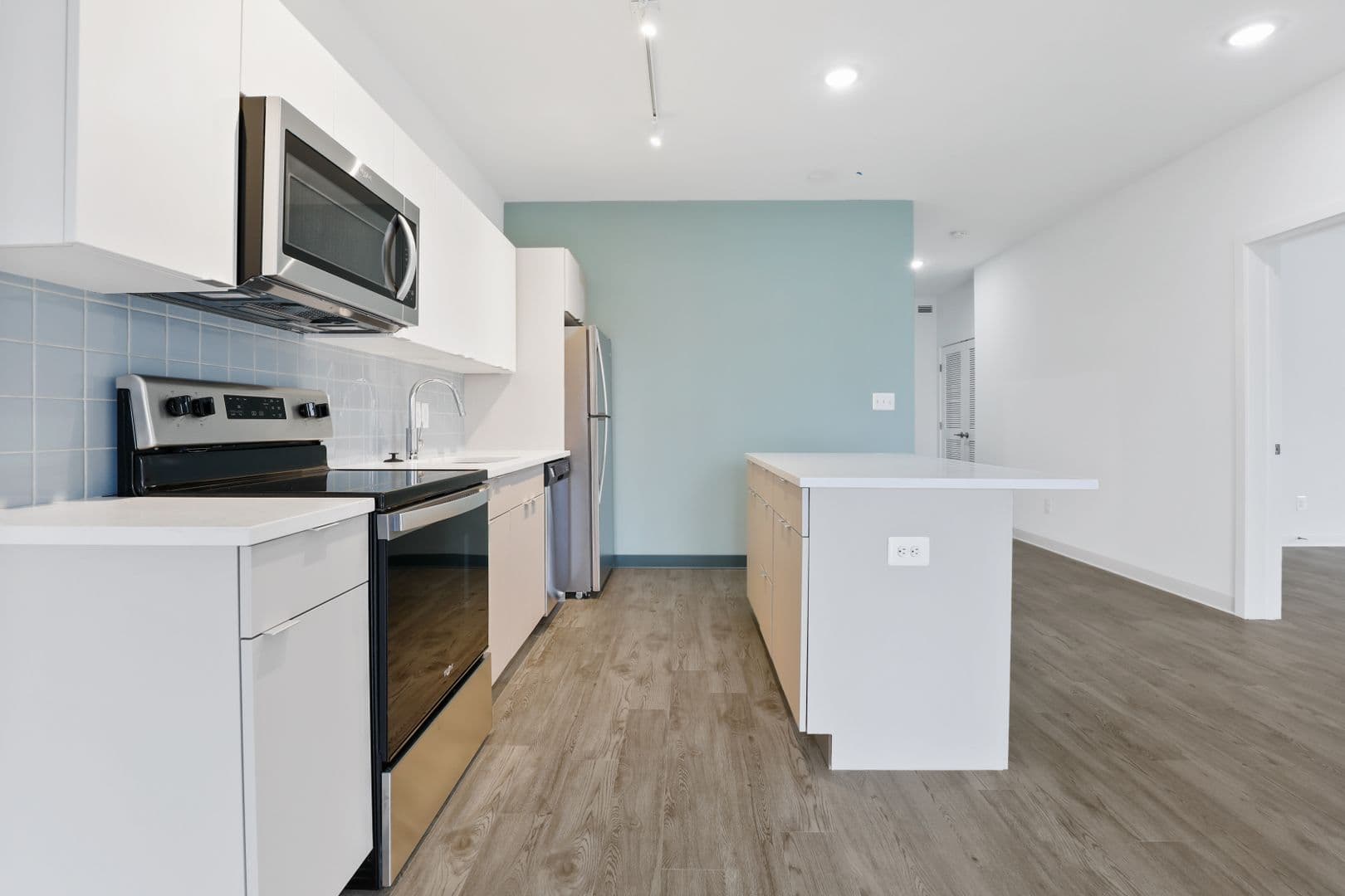Baltimore Apartment: 906 Trinity Street