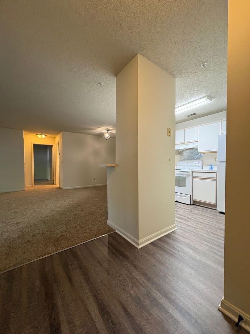 Parkville Condo: 3 Ashlar Hill Ct.