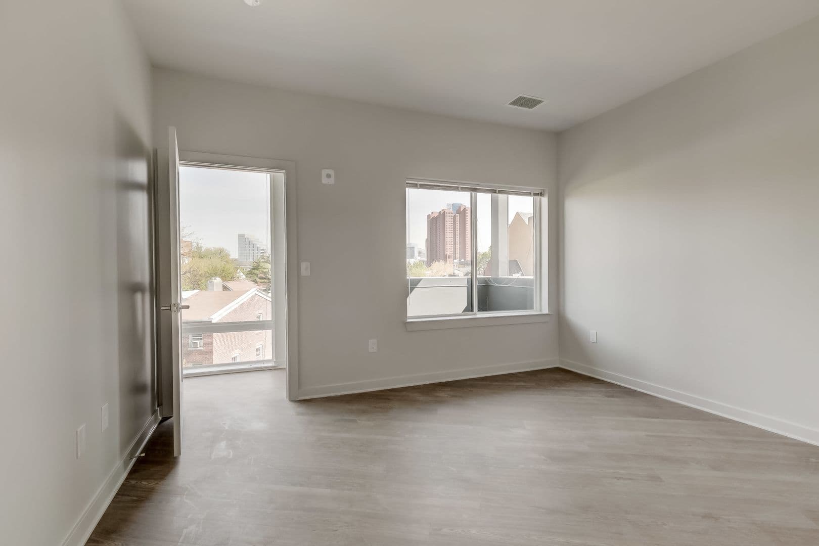 Baltimore Apartment: 115 W Hamburg