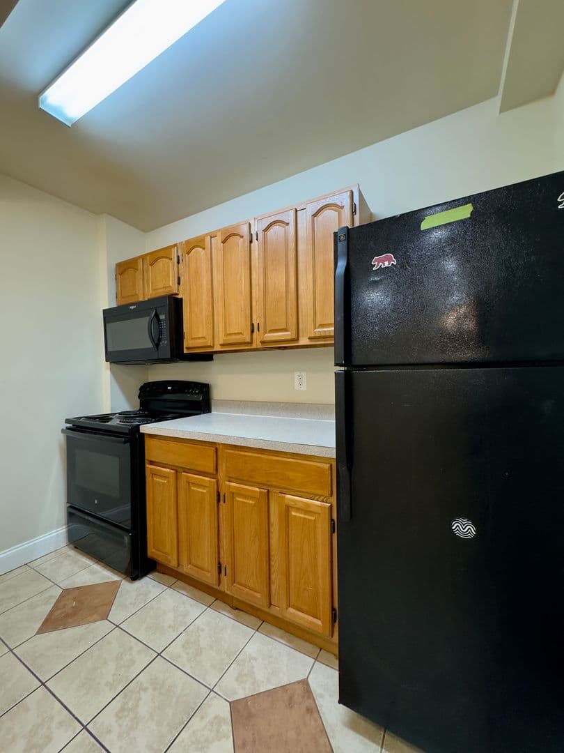 Baltimore Apartment: 2401 Brookfield Ave