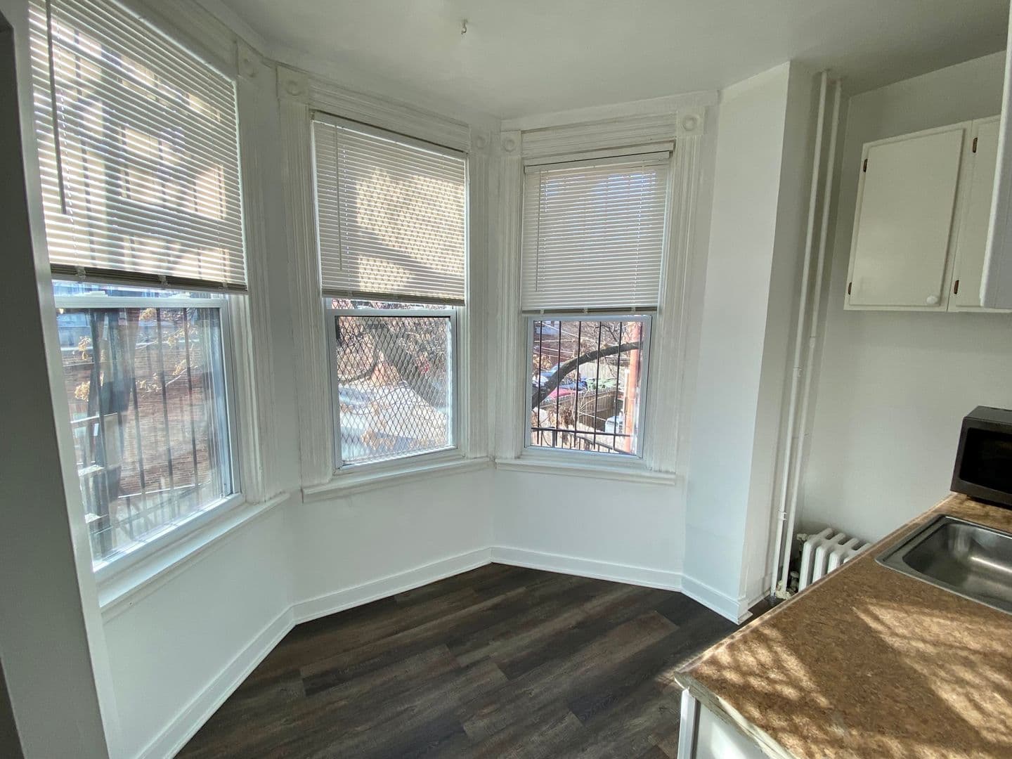 Baltimore Apartment: 2504 N Calvert St