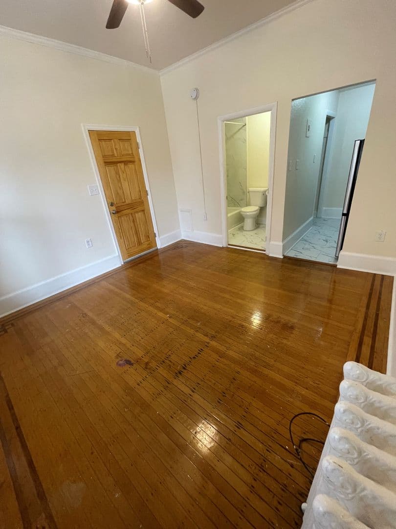 Baltimore Apartment: 3007 N Calvert St