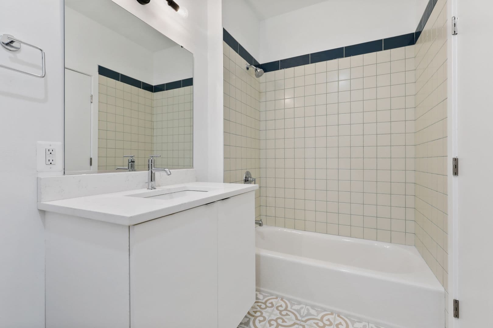 Baltimore Apartment: 906 Trinity Street