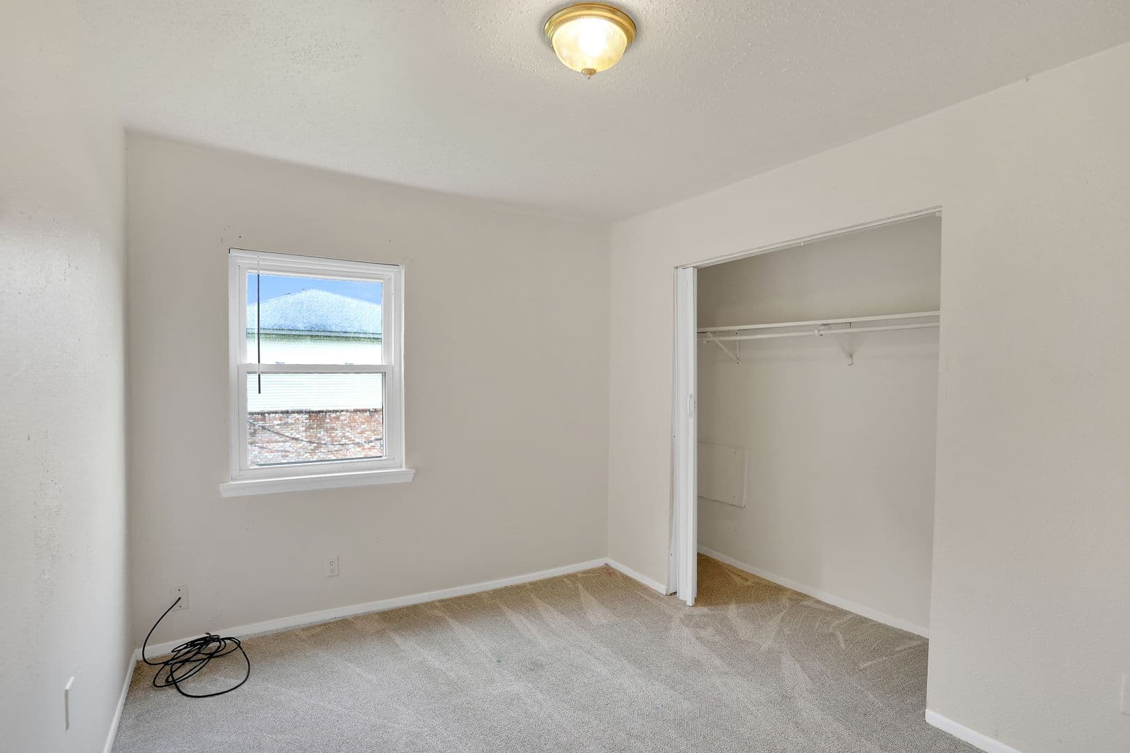 Terrytown Apartment: 500-502 Behrman Hwy