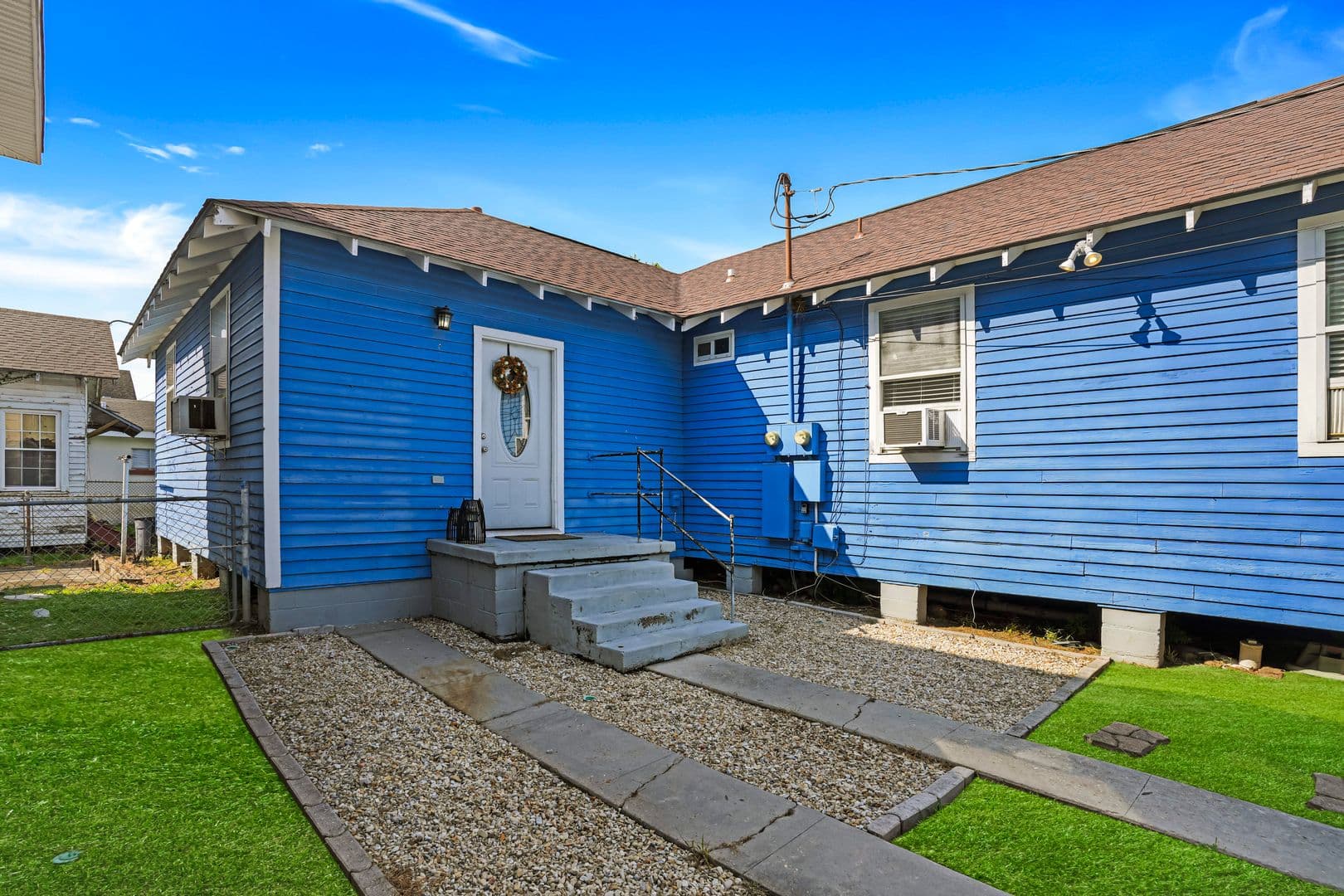 Gretna Apartment: 427 - 429 Third St