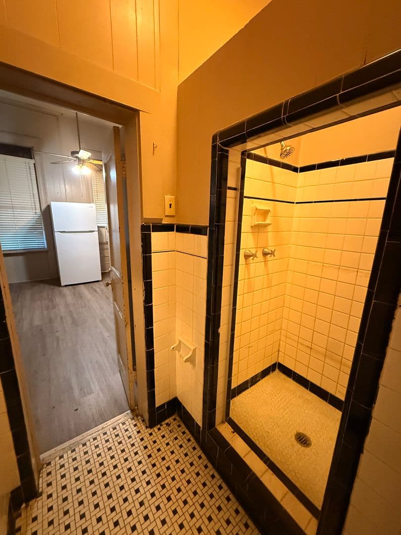 New Iberia Apartment: 218 West St. Peter Street