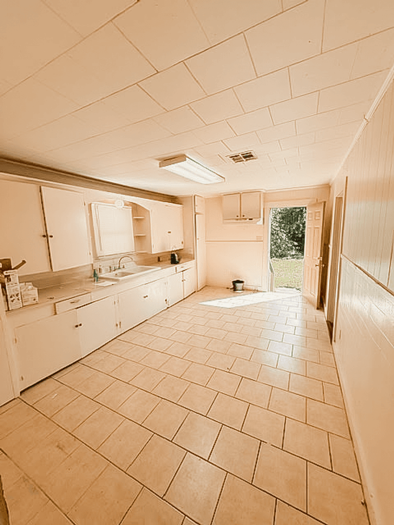 Lafayette House: 306 Verdun