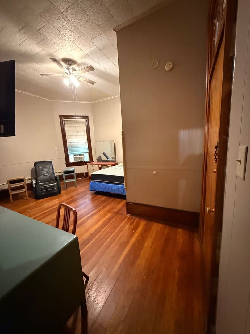 New Iberia Apartment: 218 West St. Peter Street