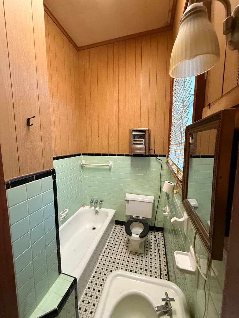 New Iberia Apartment: 218 West St. Peter Street