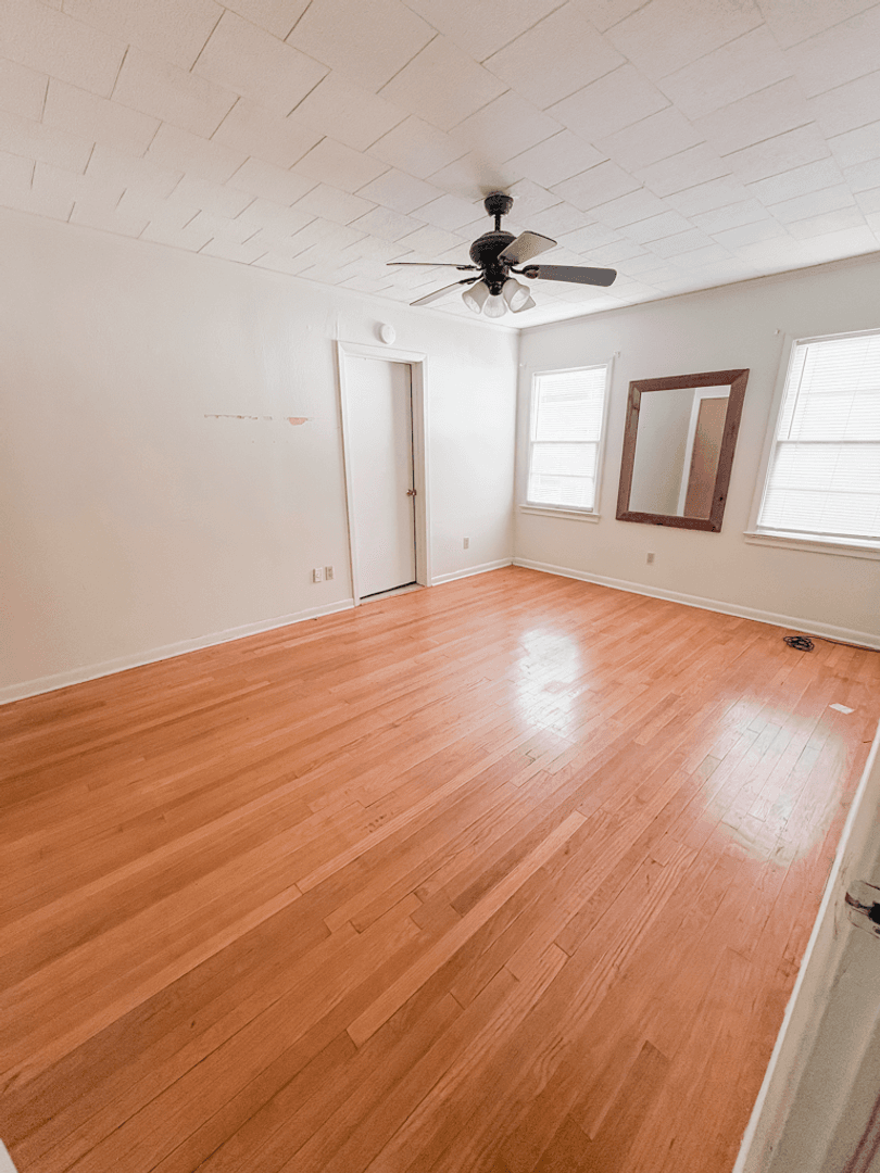 Lafayette House: 205 Lana Drive
