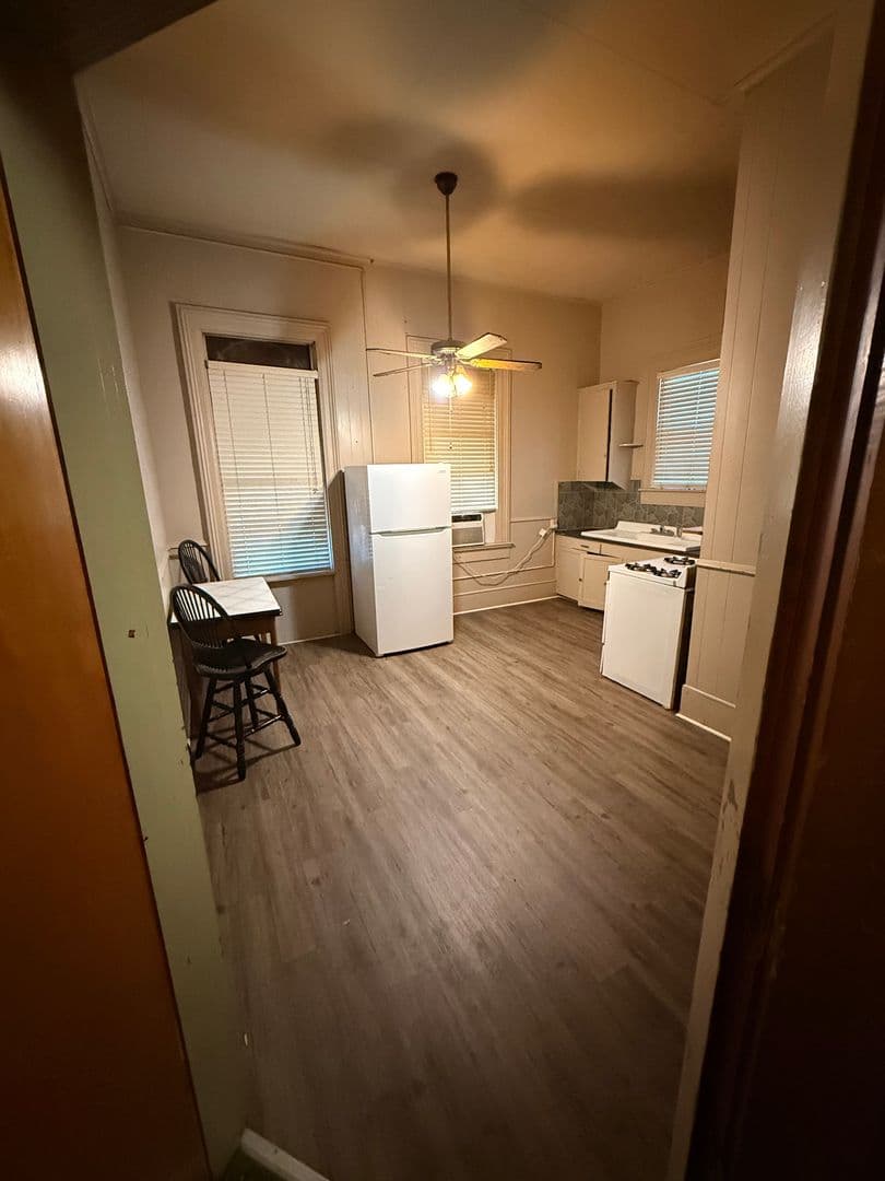 New Iberia Apartment: 218 West St. Peter Street