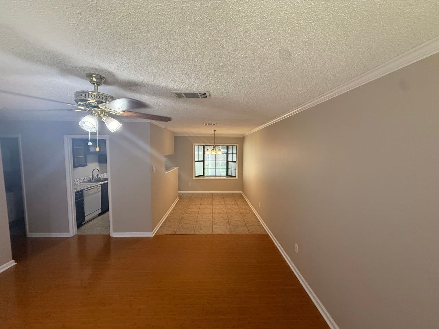 Lafayette House: 108 Pamela Drive